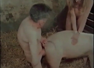 Juicy model is playing with a pig