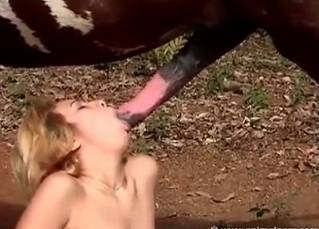 Blonde gets gaped before her BJ